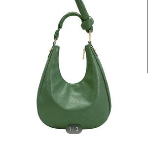 melie bianco lilie vegan leather shoulder bag in green